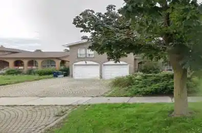 33 Ernest Avenue Toronto C15 Ontario M2J 3T4