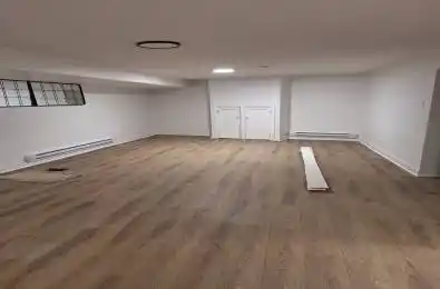 4 Essa Road Unit# Lower Barrie Ontario L4N 3K3