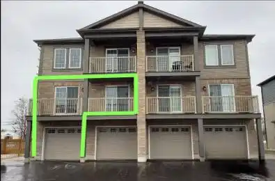 31 PUMPKIN CORNER Crescent Unit# #2 Barrie Ontario L9J 0T5