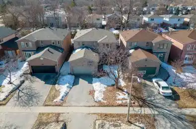 391 Hickling Trail Barrie Ontario L4M 6A9