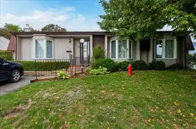 28 Linden Lane Innisfil Ontario L9S 1N8