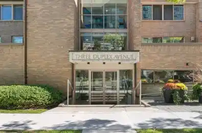 3 Duplex Avenue Unit# 105 Toronto C07 Ontario M2M 4G6