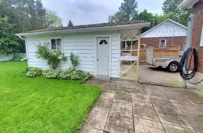 128 Woods Street Stratford Ontario N5A 1M4