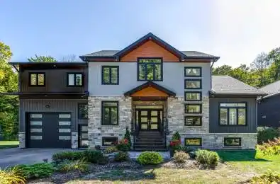 9 Belcourt Crescent Tiny Ontario L9M 0M7