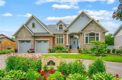 48 Casablanca Boulevard Grimsby Ontario L3M 3Z2