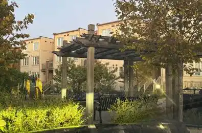 29 Island Road Unit# 15 Toronto E10 Ontario M1C 2P5