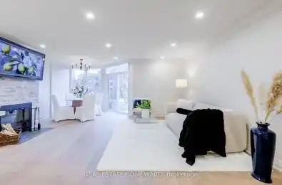 100 Arbors Lane Unit# TH10 Vaughan Ontario L4L 7G4