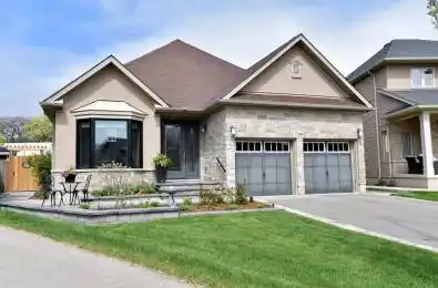 19 Dyment Court Hamilton Ontario L9G 0E1