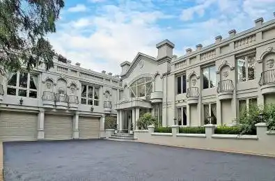 305 Woodland Acres Crescent Vaughan Ontario L6A 1G1