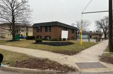 5 Hickory Street Waterloo Ontario N2J 4L3