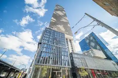 55 Cooper Street Unit# 6009 Toronto C08 Ontario M5E 0G1