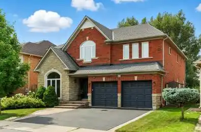2465 Whistling Springs Crescent Oakville Ontario L6M 5G4