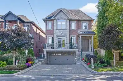 7 Cousins Drive Aurora Ontario L4G 1B2