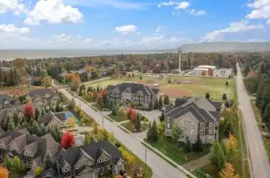 27 Beaver Street Unit# 207 Blue Mountains Ontario N0H 2P0