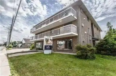 210 PELHAM Road Unit# 201 St. Catharines Ontario L2S 1W9