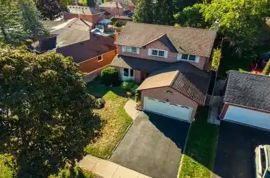 54 Canadian Oaks Drive Whitby Ontario L1N 6W8