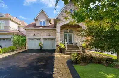 21 Shade Forest Trail Hamilton Ontario L9B 0E5