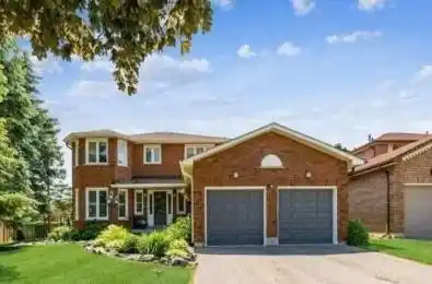 6 Geoffrey Crescent Whitchurch-Stouffville Ontario L4A 5B9