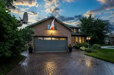 1121 Manor Road Oakville Ontario L6M 1G3