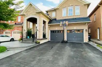 10 Bloom Drive Brampton Ontario L6P 3C2