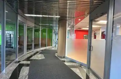 55 Town Centre Court Unit# 108ab Toronto E09 Ontario M1P 4X4