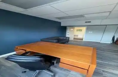 10212 Yonge Street Unit# 203 Richmond Hill Ontario L4C 3B6