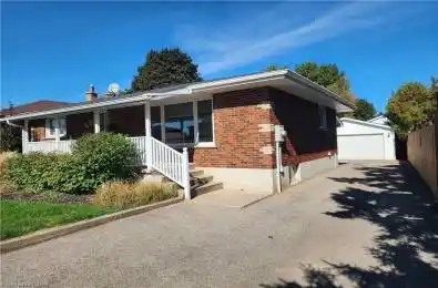 130 Balmoral Drive Brantford Ontario N3R 5C4