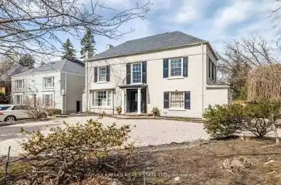 2 Silverwood Avenue Toronto C03 Ontario M5P 1W4