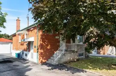 278 East 34th Street Hamilton Ontario L8V 3W9