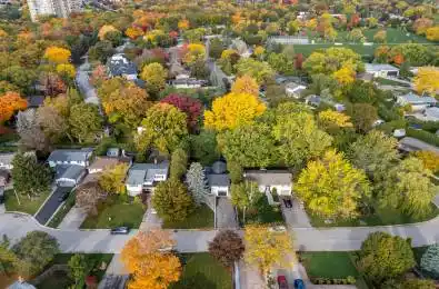 1220 LAMBETH Road Oakville Ontario L6H 2C8