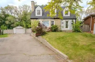 41 Mayo Drive Toronto W04 Ontario M6L 2X4