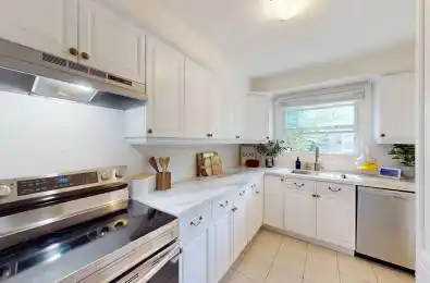 6699 Falconer Drive Unit# 28 Mississauga Ontario L5N 2E3