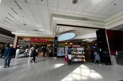 70 Eglinton Square Unit# 125 Toronto E04 Ontario M1L 2K1