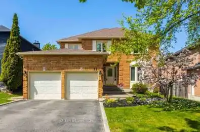 32 Nelson Circle Newmarket Ontario L3X 1R1
