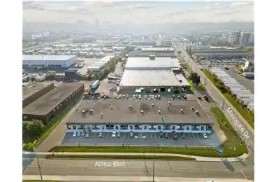 1200 Aimco Boulevard Unit# 5 Mississauga Ontario L4W 1B2