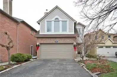 16 Niles Court Brampton Ontario L6S 5T6