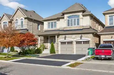 11 Fieldstone Lane Avenue Caledon Ontario L7C 3Y8