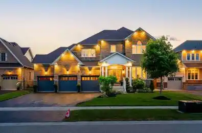 17 Mitchell Crescent Mono Ontario L9W 6W6