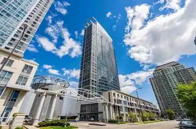 38 Lee Centre Drive Unit# 811 Toronto E09 Ontario M1H 3J7