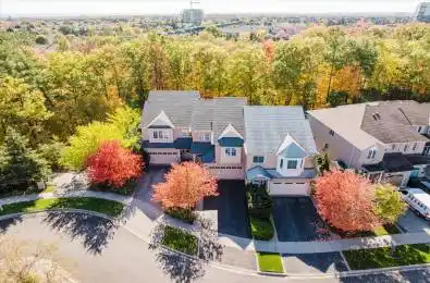 319 Ravineview Way Oakville Ontario L6H 6S6