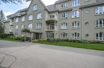 31 Dairy Lane Unit# 401 Huntsville Ontario P1H 1L7