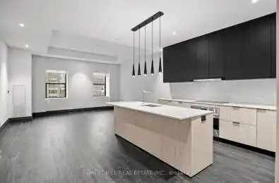 2 Avenue Road Unit# 802 Toronto C02 Ontario M5R 0C6