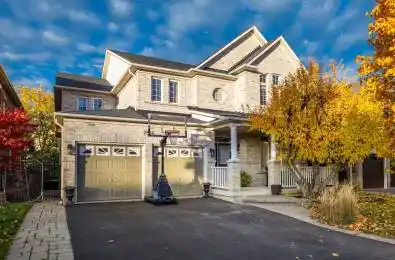 2594 Armour Crescent Burlington Ontario L7M 4T3