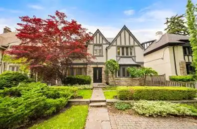 44 Elderwood Drive Toronto C03 Ontario M5P 1X1