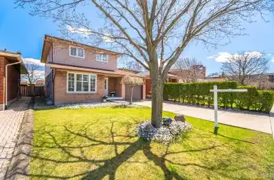 93 Indian Crescent Hamilton Ontario L8V 4X4