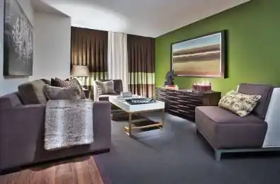 305 Roehampton Avenue Unit# GV104 Toronto C10 Ontario M4P 0B2