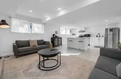 22 Macoomb Drive Unit# Lower Welland Ontario L3C 5T9