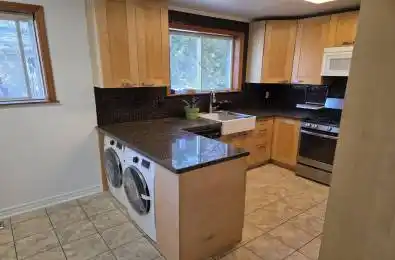 95 Murray Drive Aurora Ontario L4G 2C4