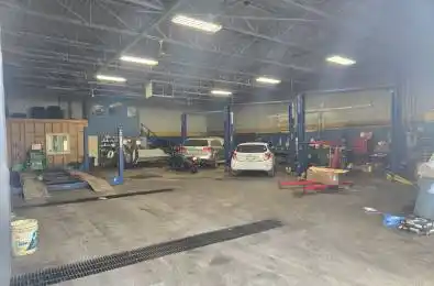 24707 Woodbine Avenue Unit# 7B Georgina Ontario L4P 3E9