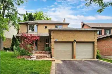 192 Tamarac Trail Aurora Ontario L4G 5V6